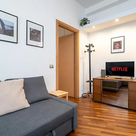 Cozy Apartment Near Milano Centrale - 4 Guests Exterior photo