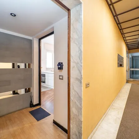 Cozy Apartment Near Milano Centrale - 4 Guests Exterior photo