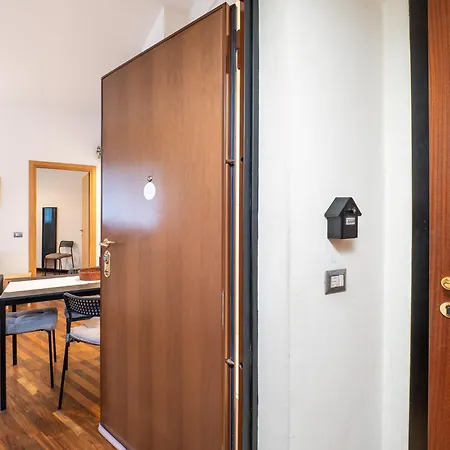Cozy Apartment Near Milano Centrale - 4 Guests Exterior photo